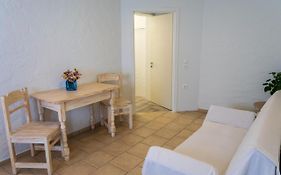 Cristina'S Apartments